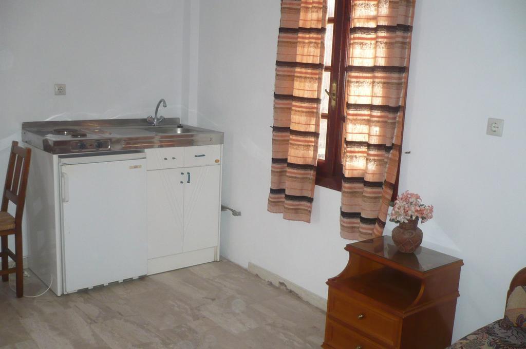 Villa Kasteli Perissa  Pokój zdjęcie